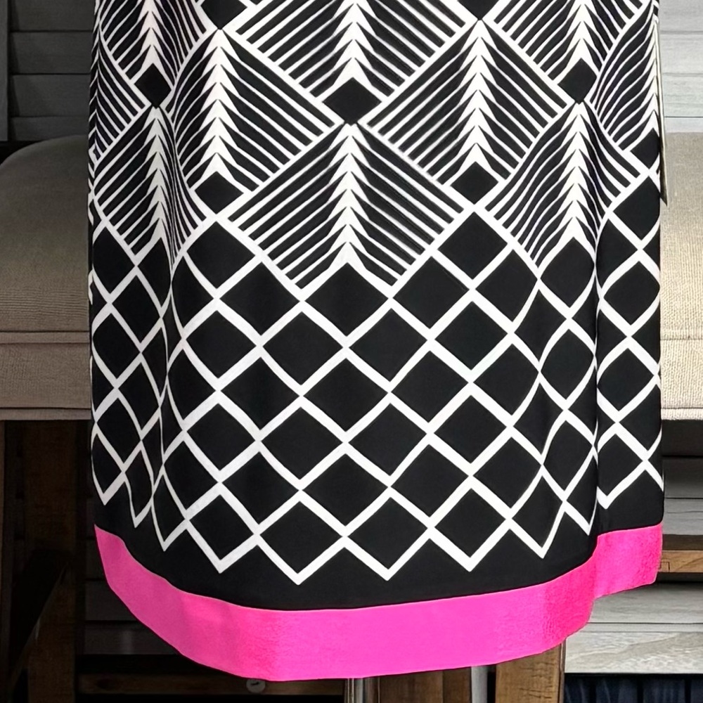 2590 - Eliza J Black and White Geometric Dress with Pink Trim NWT SIZE 8 - Picture 4 of 14